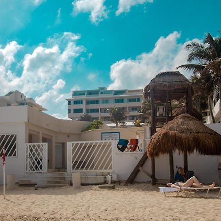 Beachfront Apartments Cancun Luaran gambar