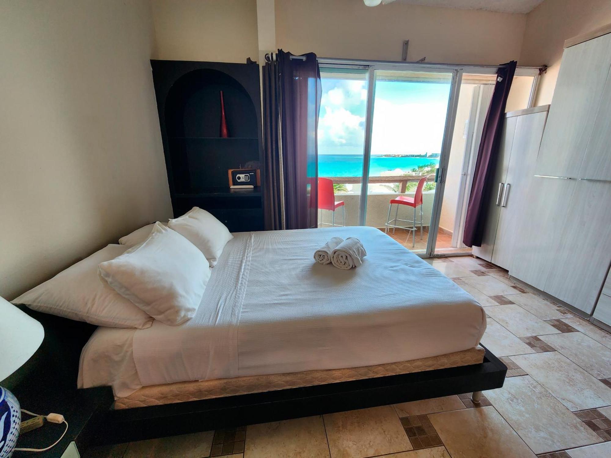 Beachfront Apartments Cancun Luaran gambar