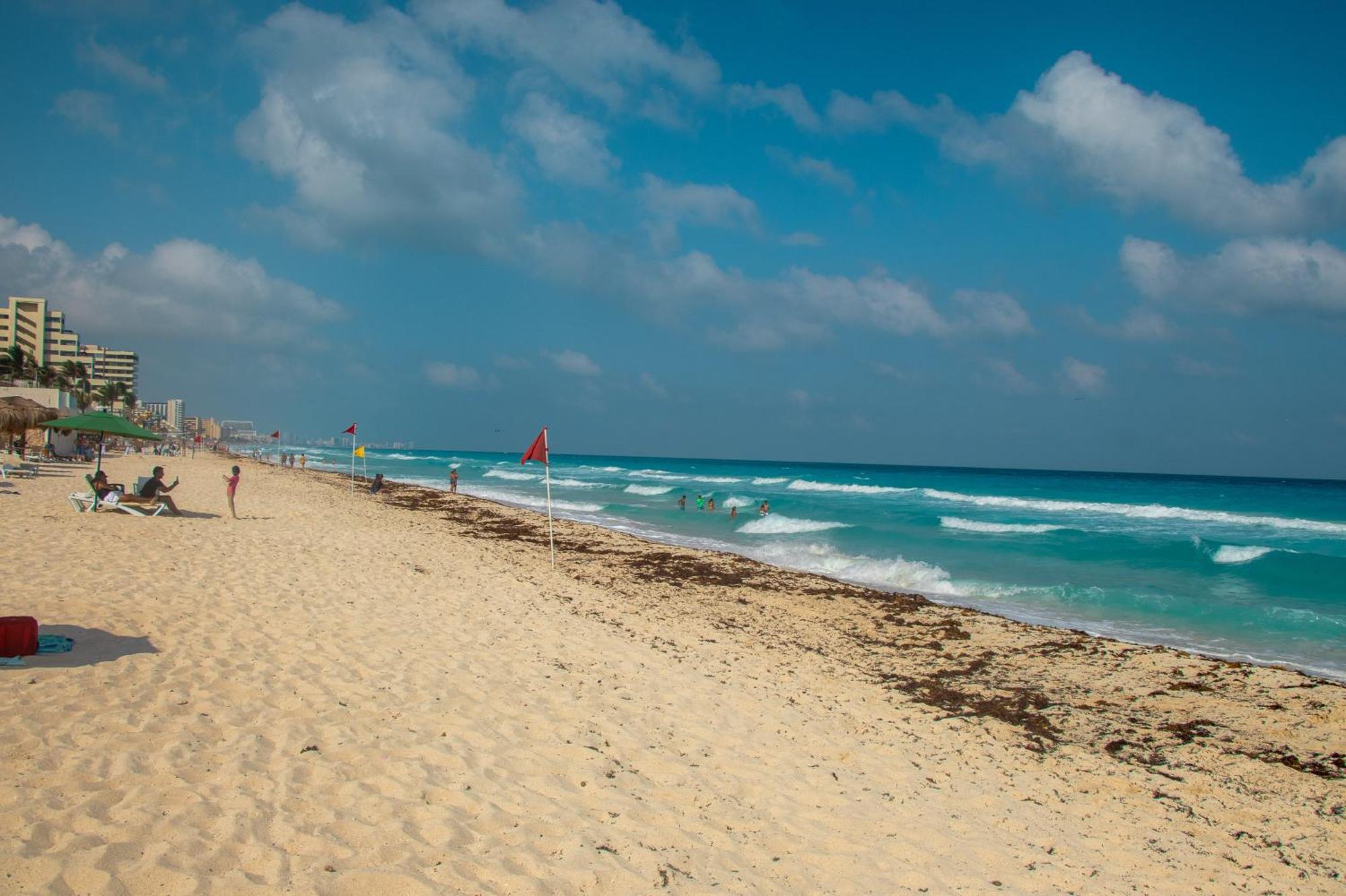 Beachfront Apartments Cancun Luaran gambar