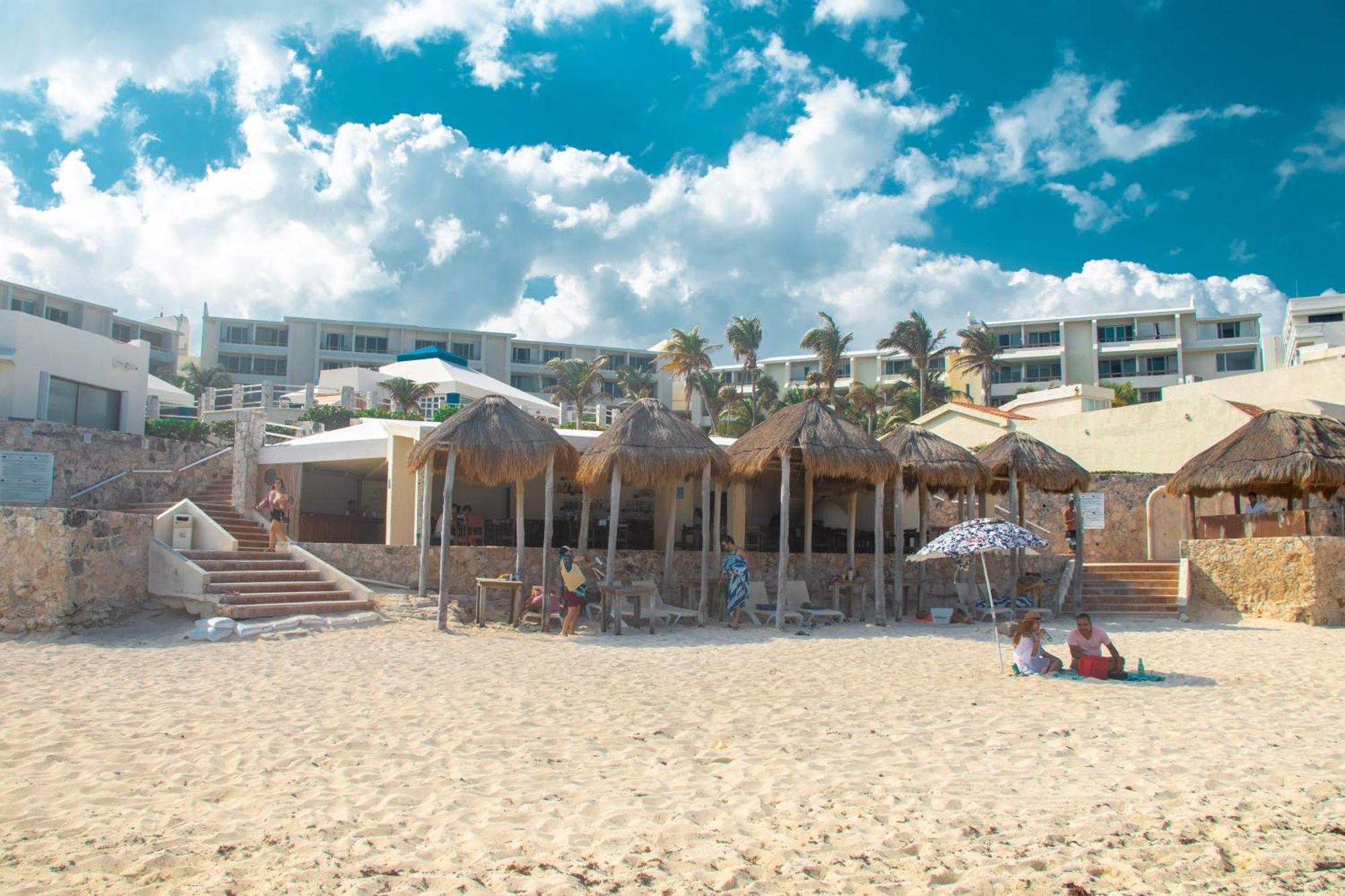 Beachfront Apartments Cancun Luaran gambar