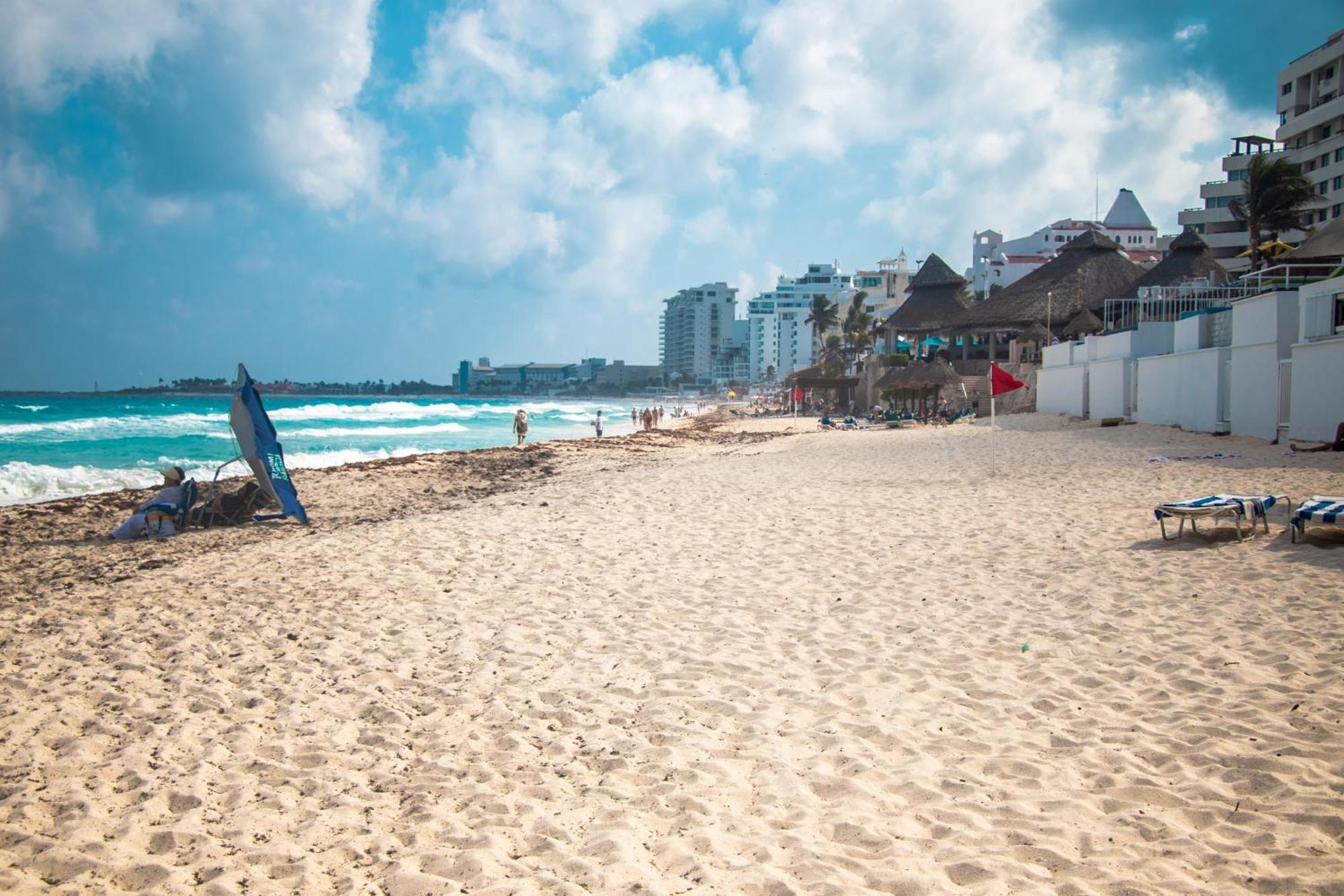 Beachfront Apartments Cancun Luaran gambar