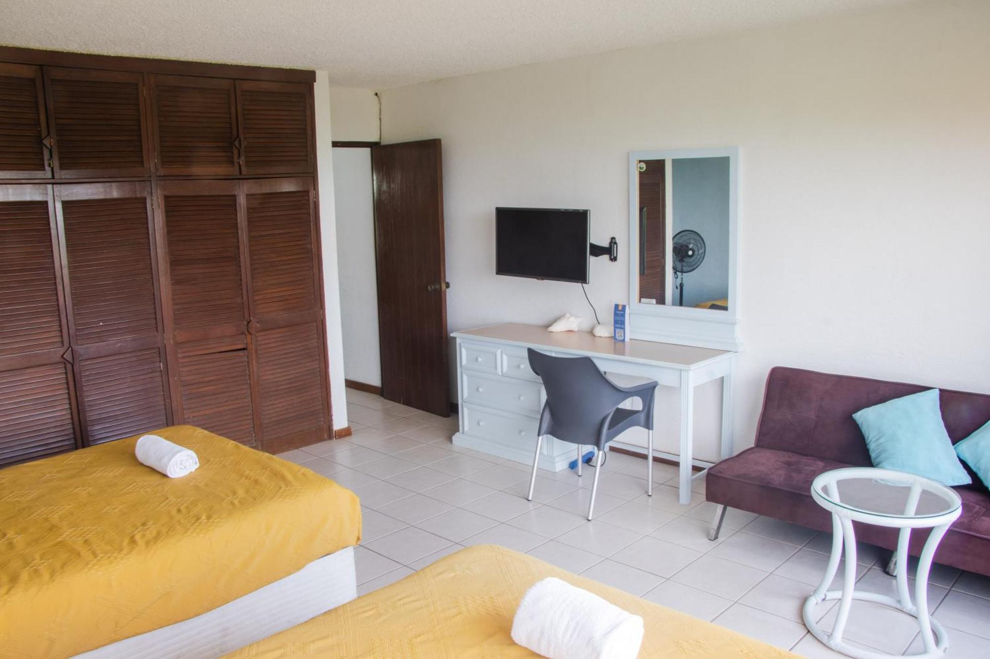 Beachfront Apartments Cancun Bilik gambar