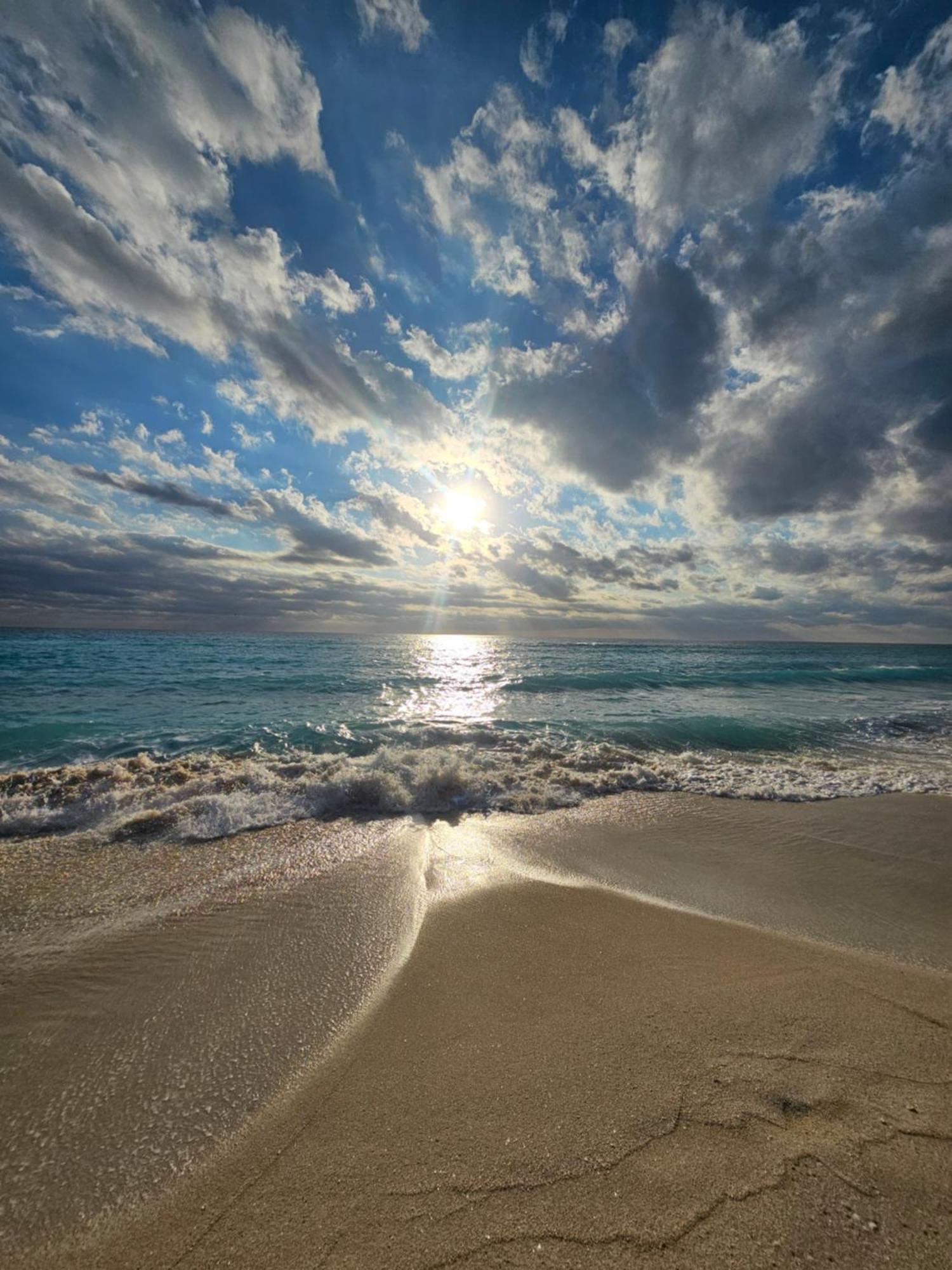 Beachfront Apartments Cancun Luaran gambar